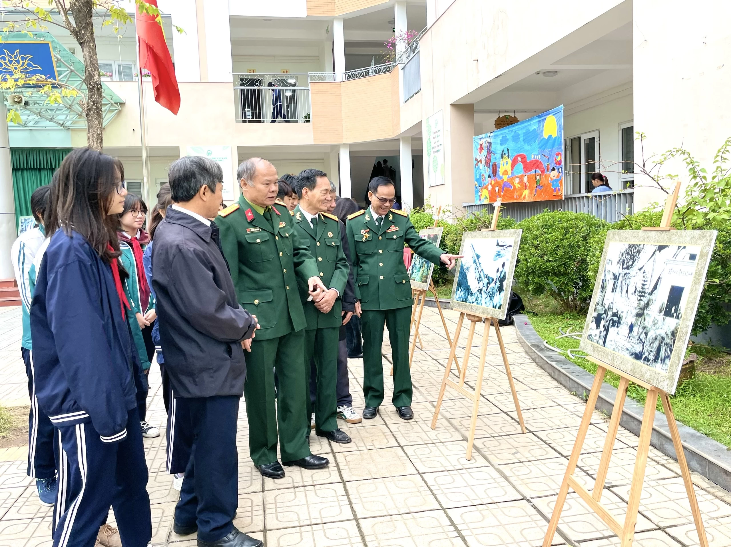 Vài nét về cuộc thi thơ 50 năm “ Chiến thắng Điện Biên Phủ trên không ”