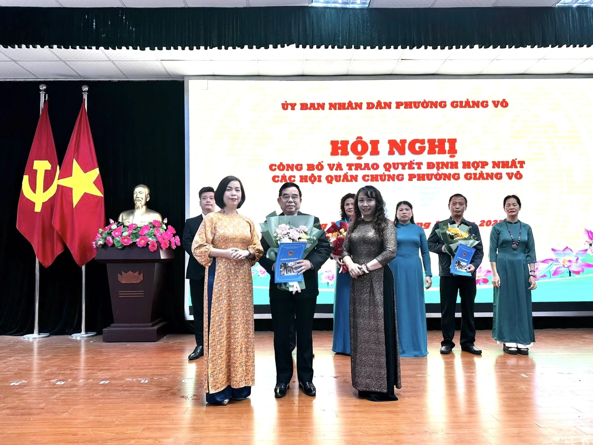 PHƯỜNG GIẢNG VÕ HỢP NHẤT TỔ CHỨC 7 HỘI QUẦN CHÚNG TRÊN ĐỊA BÀN