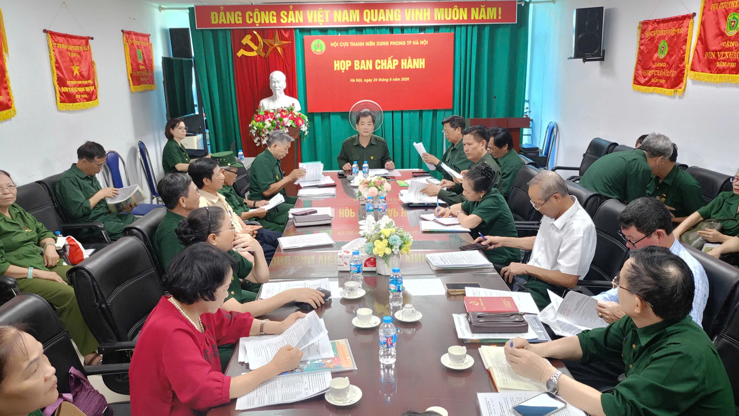 HỘI CỰU THANH NIÊN XUNG PHONG THÀNH PHỐ HÀ NỘI TỔ CHỨC HỘI NGHỊ BAN CHẤP HÀNH VÀ HỘI NGHỊ SƠ KẾT CÔNG TÁC HỘI 6 THÁNG ĐẦU NĂM, TRIỂN KHAI NHIỆM VỤ 6 THÁNG CUỐI NĂM 2026
